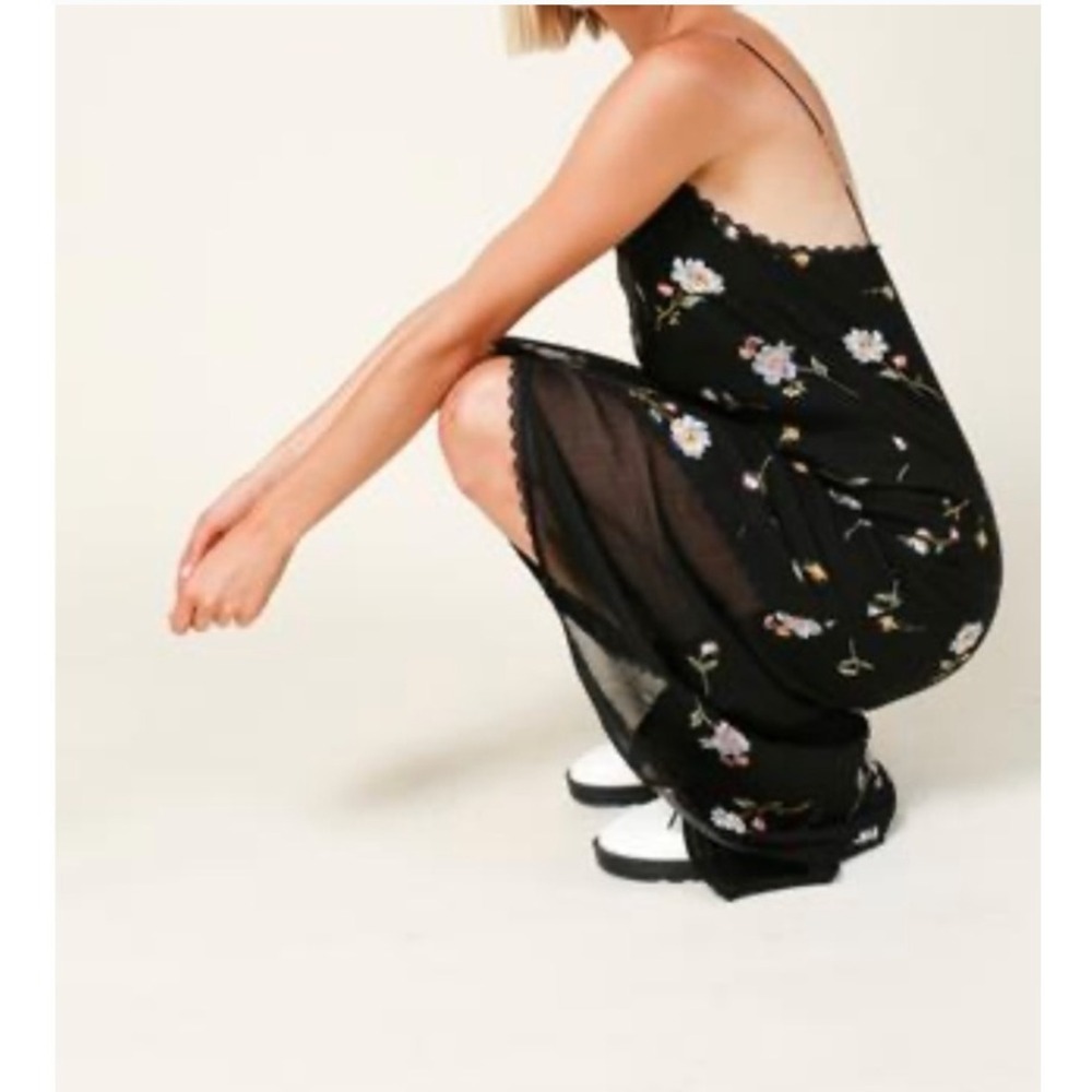 Line and Dot Floral Dress Womens L Black Asymmetrical Hem Whimsical Midi